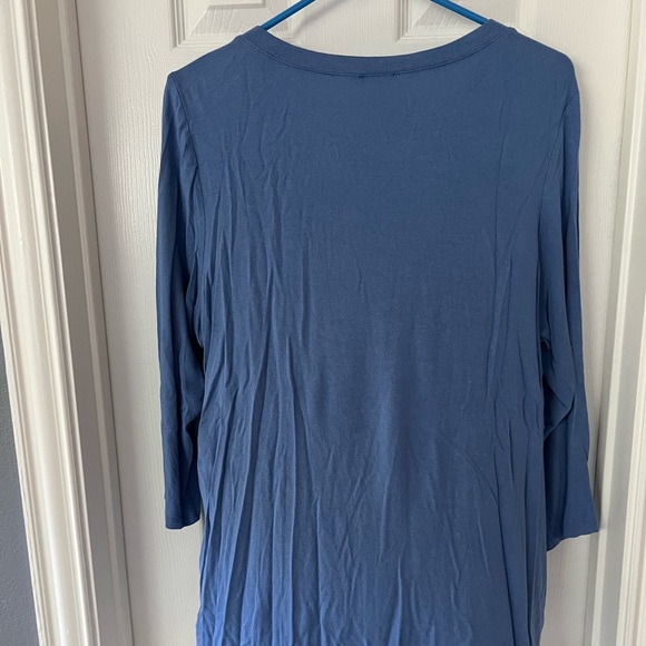 New Directions Ruched shirt - Picture 2 of 3